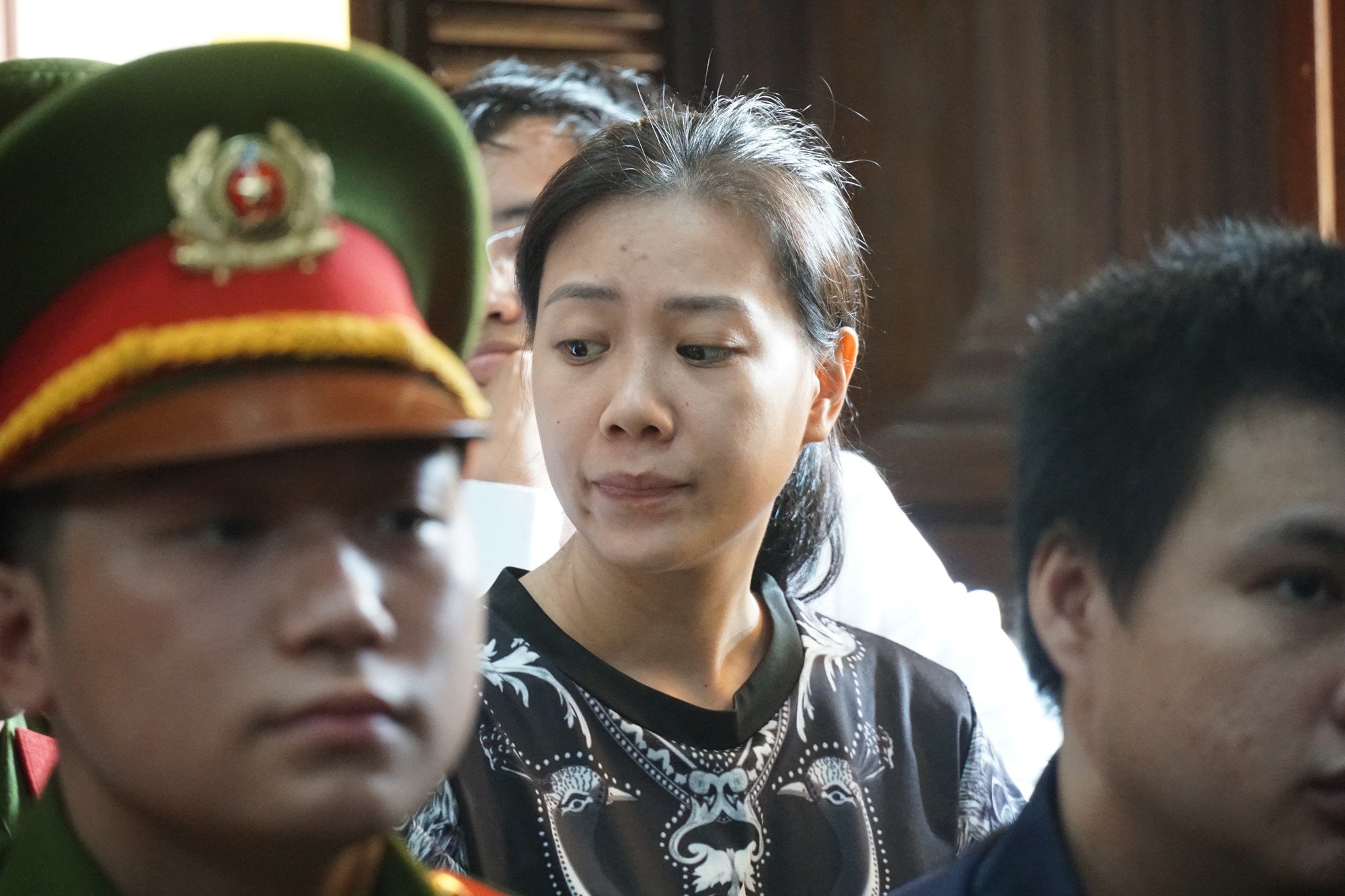 Văn Kính Dương bị đề nghị 2 án tử, hotgirl Ngọc Miu 20 năm tù - Ảnh 5. Văn Kính Dương bị đề nghị 2 án tử, hotgirl Ngọc Miu 20 năm tù - Ảnh 5.