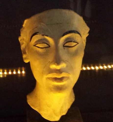 Giải mã cực bất ngờ về Pharaoh Ai Cập dị giáo - Ảnh 5. Giải mã cực bất ngờ về Pharaoh Ai Cập dị giáo - Ảnh 5.