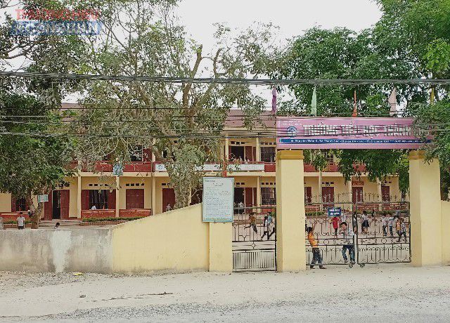 Giáo viên lên lớp nhưng không dạy học nhiều tháng - Ảnh 1. Giáo viên lên lớp nhưng không dạy học nhiều tháng - Ảnh 1.
