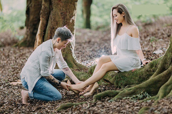 MC Ngọc Trang mất tích trên sóng truyền hình sau khi chia tay người tình đồng giới - Ảnh 2. MC Ngọc Trang mất tích trên sóng truyền hình sau khi chia tay người tình đồng giới - Ảnh 2.