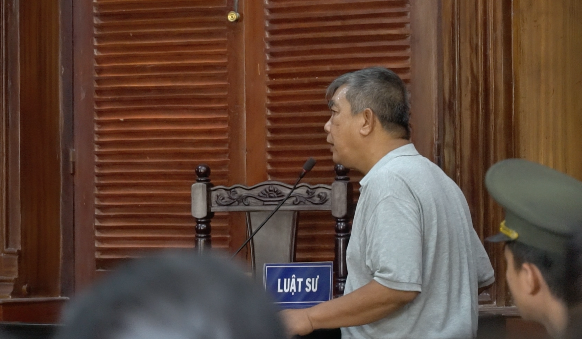 Văn Kính Dương: Bị cáo không am hiểu pháp luật, không biết ma túy bị cấm - Ảnh 3. Văn Kính Dương: Bị cáo không am hiểu pháp luật, không biết ma túy bị cấm - Ảnh 3.
