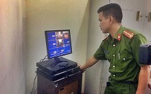 Video vụ xông vào Agribank lấy đi hơn nửa tỉ đồng: Cướp đúng lúc nhân viên đang kiểm đếm tiền