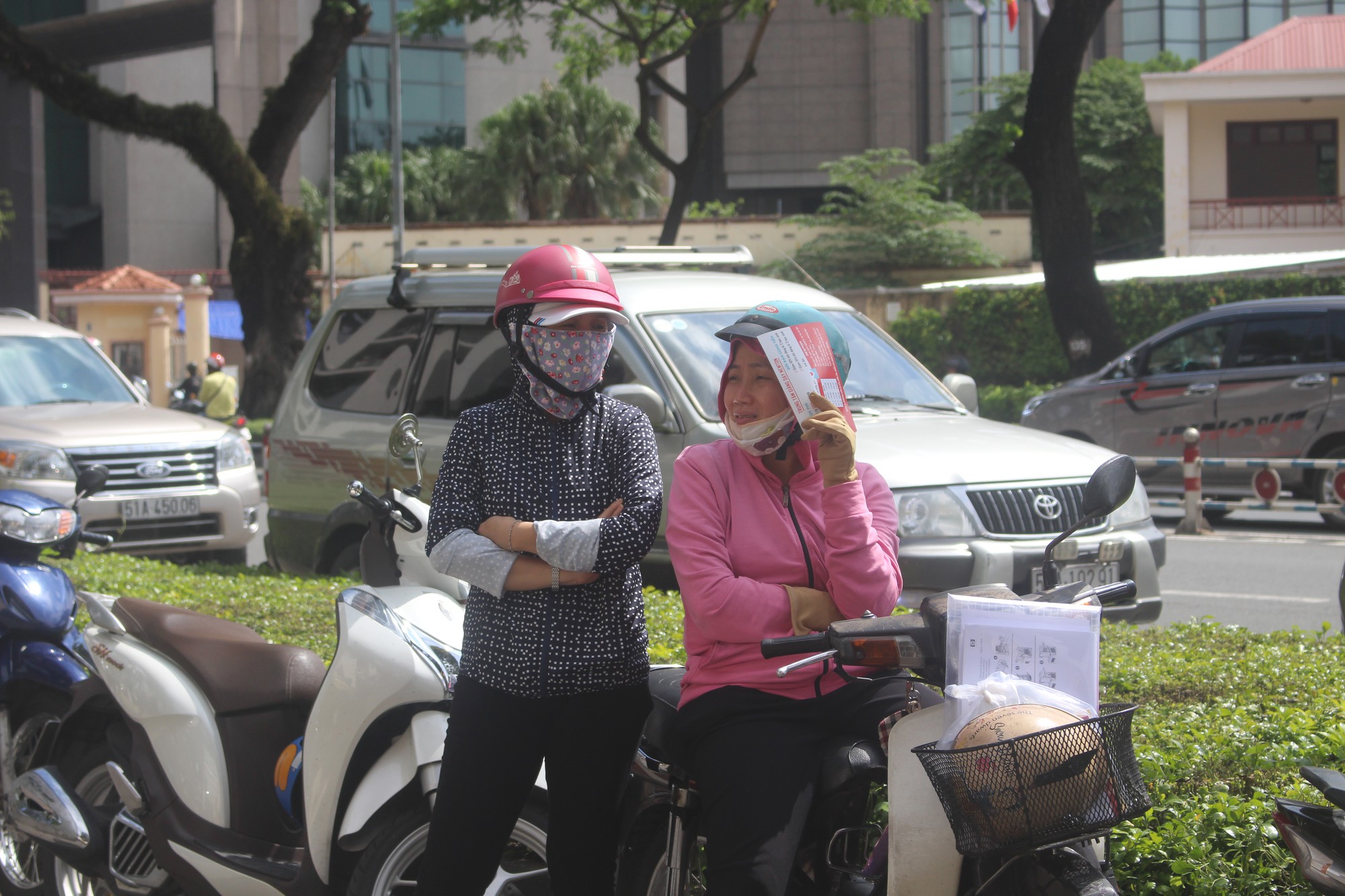 Cuộc đua vào lớp 10 và nỗi lo của phụ huynh mang tên trường công - Ảnh 3. Cuộc đua vào lớp 10 và nỗi lo của phụ huynh mang tên trường công - Ảnh 3.