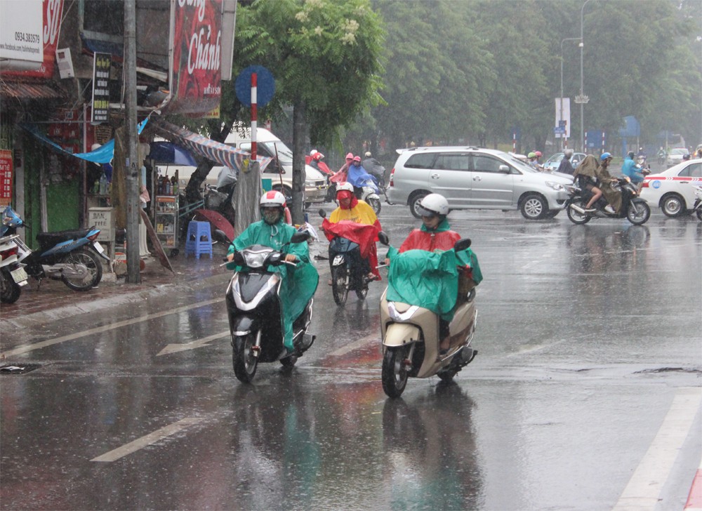 Dự báo thời tiết ngày mai 2/6: Ngày cuối của đợt mưa kéo dài ở miền Bắc - Ảnh 1. Dự báo thời tiết ngày mai 2/6: Ngày cuối của đợt mưa kéo dài ở miền Bắc - Ảnh 1.