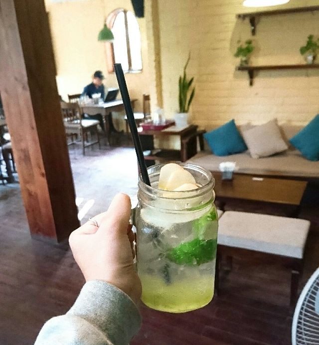 Những quán cà phê đẹp phù hợp với người LGBT ở Hà Nội - Ảnh 14. Những quán cà phê đẹp phù hợp với người LGBT ở Hà Nội - Ảnh 14.