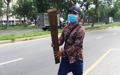 Người bị nghi là 'tiếp thị sữa' đánh anh quay clip: 'Tôi không quan hệ gì với CSGT'