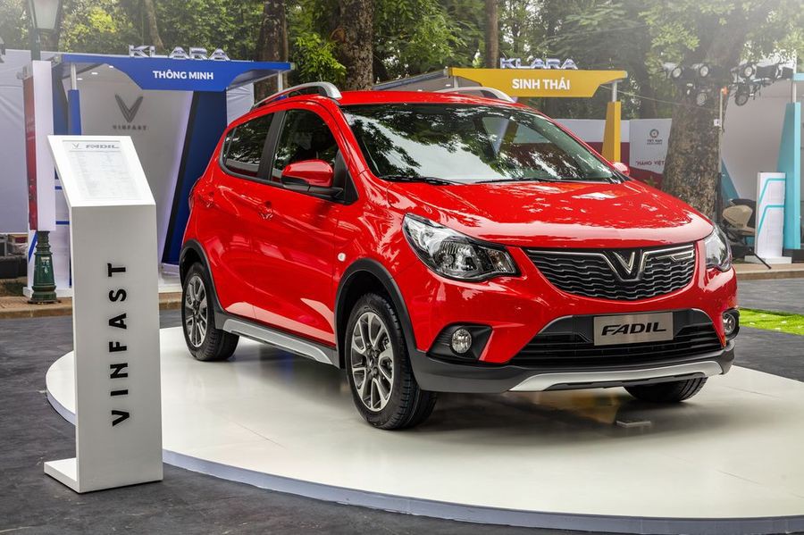 VinFast Fadil đã được nâng cấp những gì so với nguyên mẫu Opel Karl Rocks phiên bản châu Âu? - Ảnh 1. VinFast Fadil đã được nâng cấp những gì so với nguyên mẫu Opel Karl Rocks phiên bản châu Âu? - Ảnh 1.