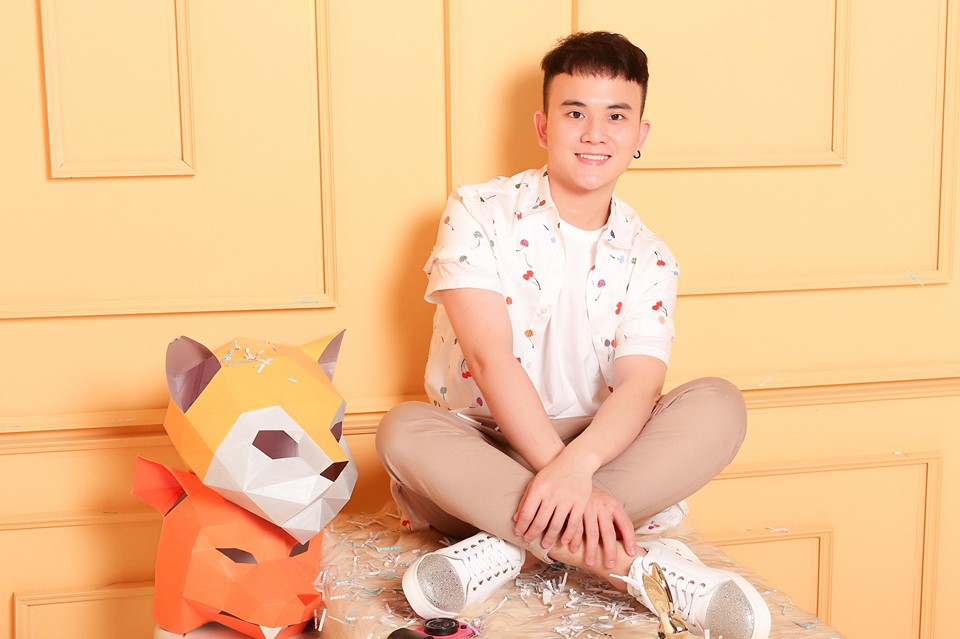 Hot face Huỳnh Đăng Thông: Ngoài đời tôi cũng lầy nhưng nhẹ hơn - Ảnh 4. Hot face Huỳnh Đăng Thông: Ngoài đời tôi cũng lầy nhưng nhẹ hơn - Ảnh 4.