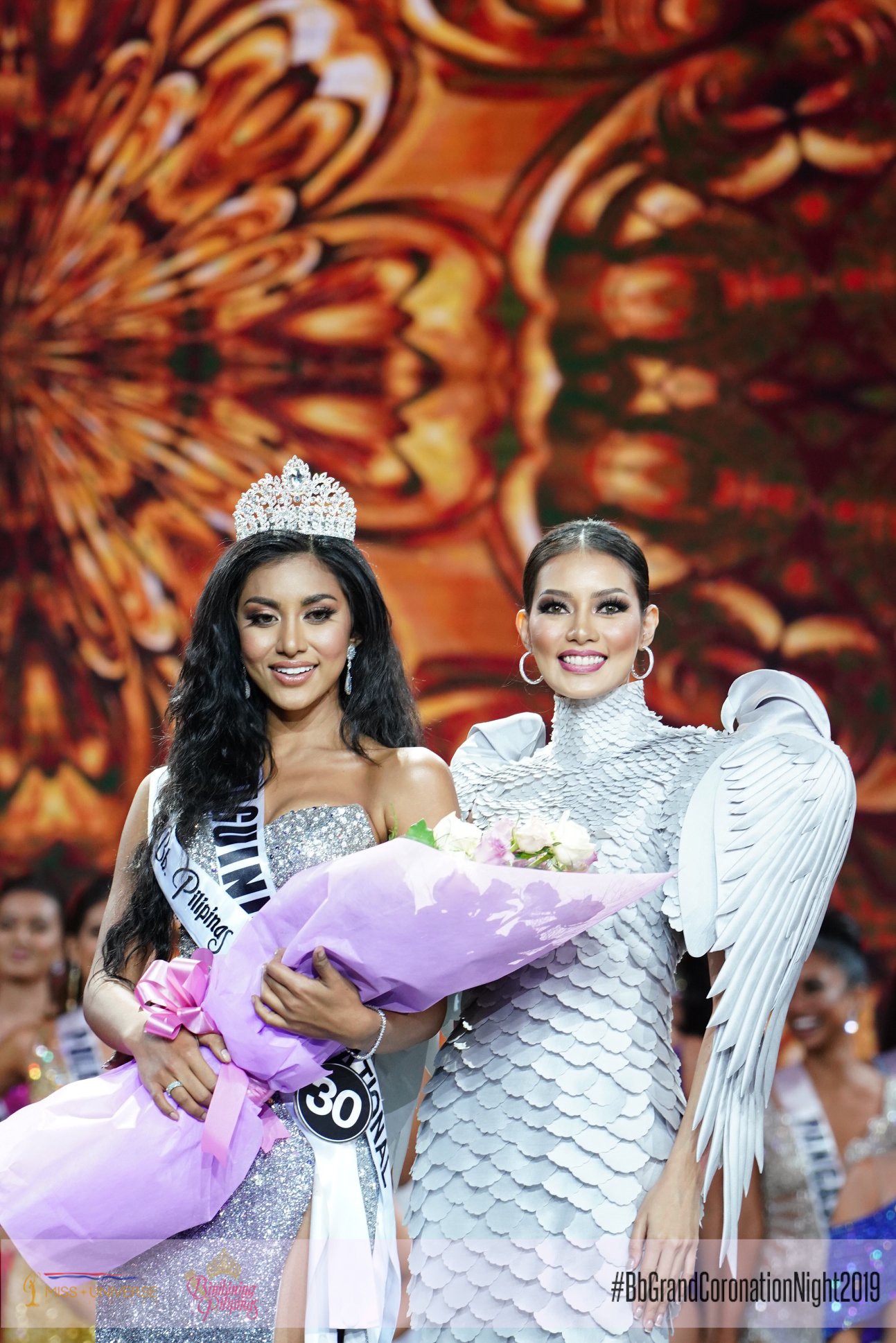 Hoa hậu Hoàn vũ Philippines 2019 lộ diện, được dự đoán tiếp tục gây sốt tại Miss Universe - Ảnh 4. Hoa hậu Hoàn vũ Philippines 2019 lộ diện, được dự đoán tiếp tục gây sốt tại Miss Universe - Ảnh 4.