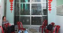 Báo trộm lấy nhiều vàng và tiền, để lại tiền lẻ