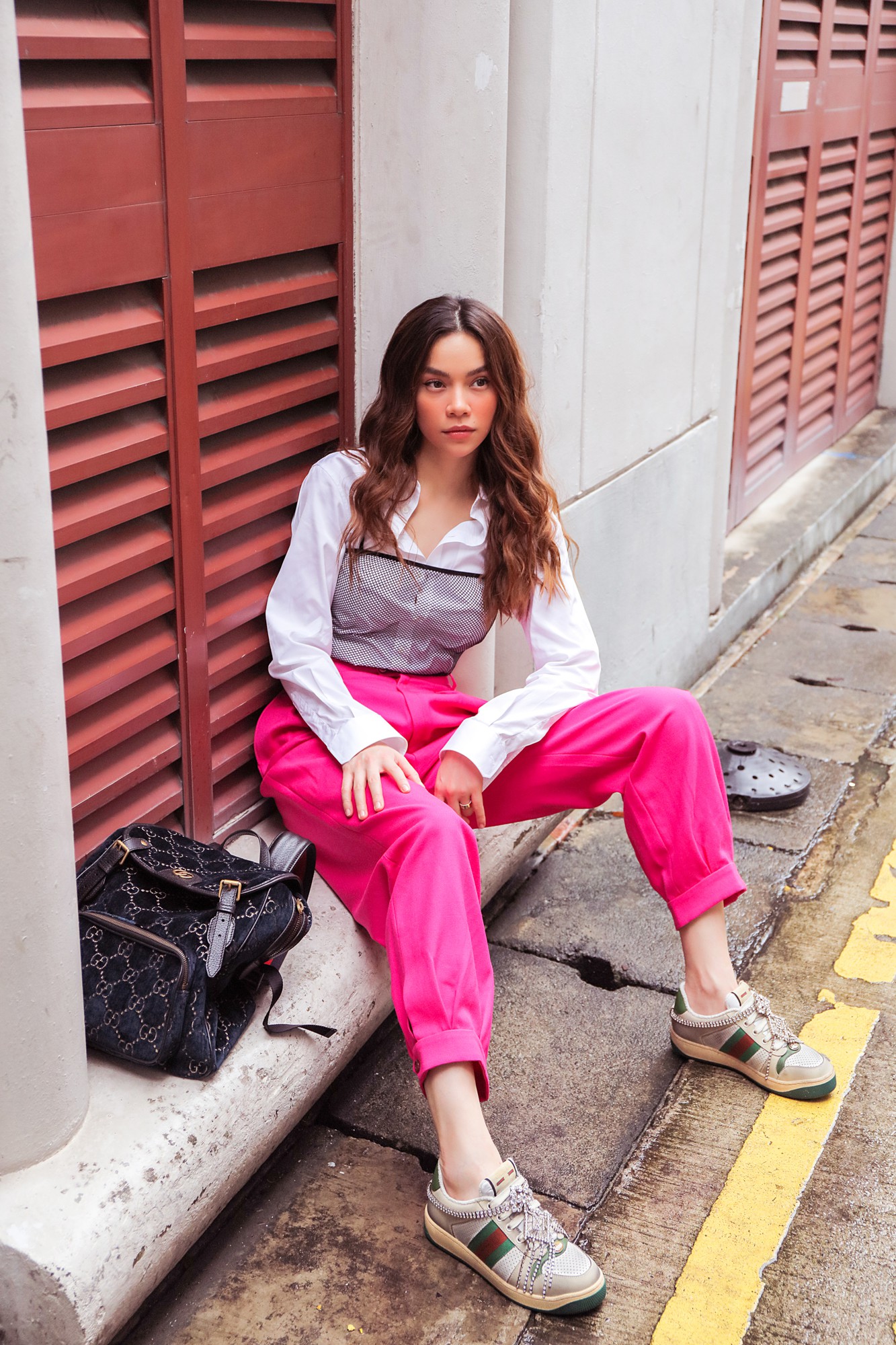 Hồ Ngọc Hà gây chú ý trên đường phố Singapore nhờ street style nổi bật - Ảnh 6. Hồ Ngọc Hà gây chú ý trên đường phố Singapore nhờ street style nổi bật - Ảnh 6.