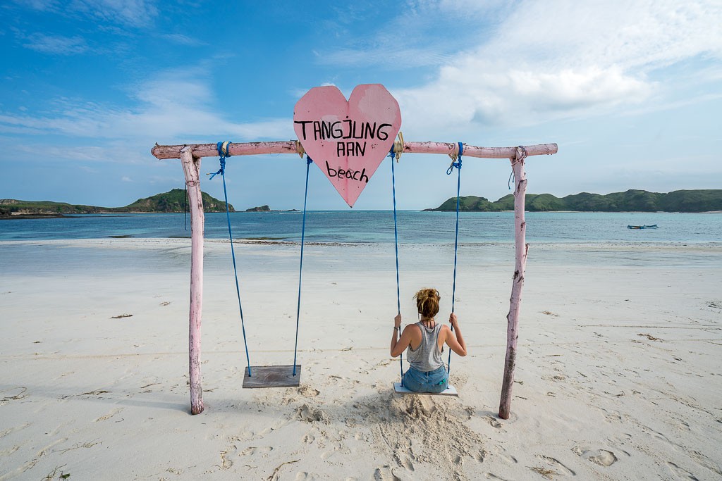 Bali đã quá quen thuộc, đổi gió ở đảo Lombok, cô hàng xóm xinh đẹp tại Indonesia - Ảnh 7. Bali đã quá quen thuộc, đổi gió ở đảo Lombok, cô hàng xóm xinh đẹp tại Indonesia - Ảnh 7.