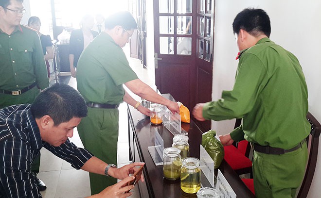 Những góc khuất trong đường dây làm giả xăng dầu do ông Trịnh Sướng cầm đầu - Ảnh 1. Những góc khuất trong đường dây làm giả xăng dầu do ông Trịnh Sướng cầm đầu - Ảnh 1.
