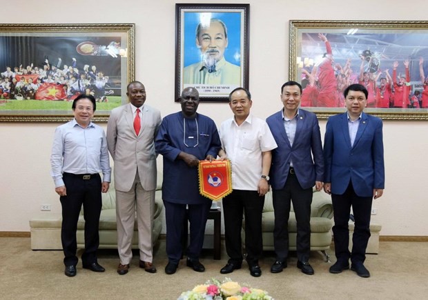 Tuyển Việt Nam có cơ hội chạm trán những chú đại bàng xanh Nigeria - Ảnh 1.
