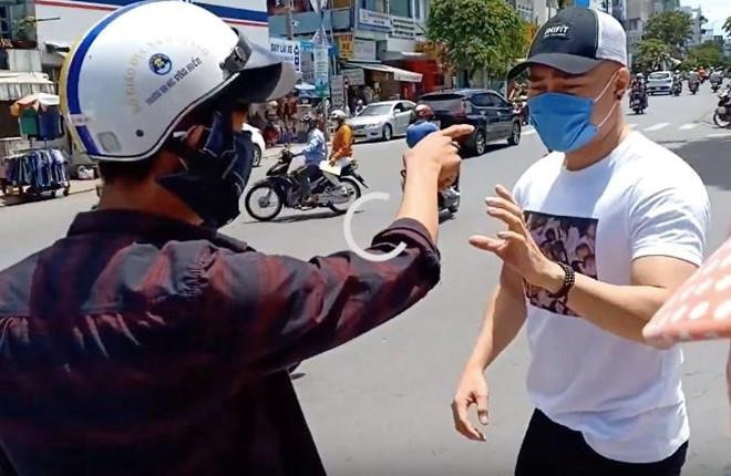 Sao Việt bẽ bàng vì ồn ào chiêu trò để đánh bóng tên tuổi - Ảnh 1.