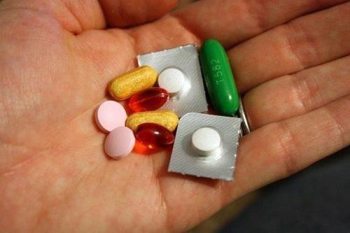 Uống quá nhiều thuốc cảm, thanh niên tử vong sau 7 ngày nhập viện - Ảnh 1. Uống quá nhiều thuốc cảm, thanh niên tử vong sau 7 ngày nhập viện - Ảnh 1.