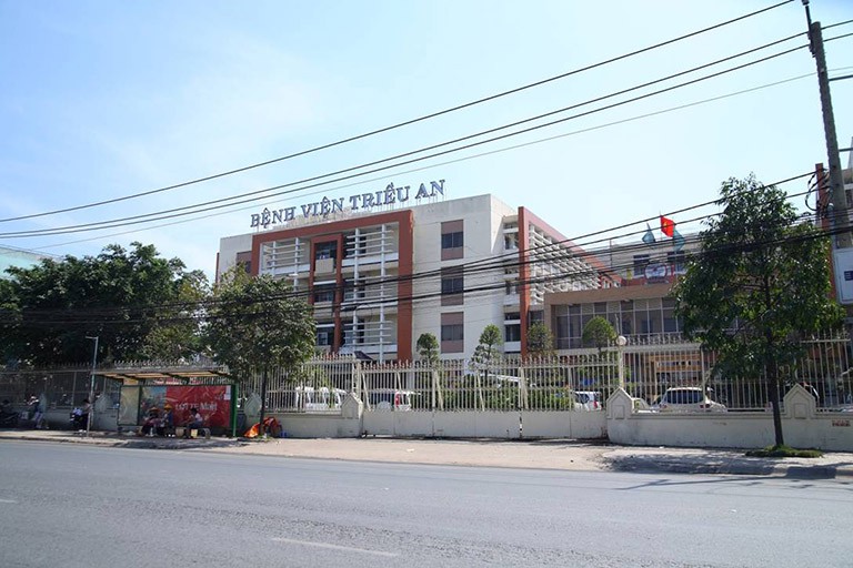 Chiếu xạ Sơn Sơn và những cứ điểm còn lại của gia tộc Trầm Bê - Ảnh 2. Chiếu xạ Sơn Sơn và những cứ điểm còn lại của gia tộc Trầm Bê - Ảnh 2.