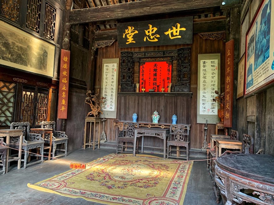 Phù Dung trấn: Làng cổ kì bí nghìn năm ‘treo’ trên thác nước - Ảnh 5. Phù Dung trấn: Làng cổ kì bí nghìn năm ‘treo’ trên thác nước - Ảnh 5.