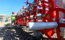 Giá xăng dầu hôm nay 17/6: Tuần mới nóng bỏng