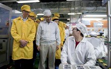 Cam kết gắn bó với iPhone, Foxconn sẵn sàng rời Trung Quốc