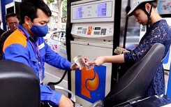 Cử tri nói 'giá điện, xăng dầu bất ổn': Bộ Công thương lên tiếng