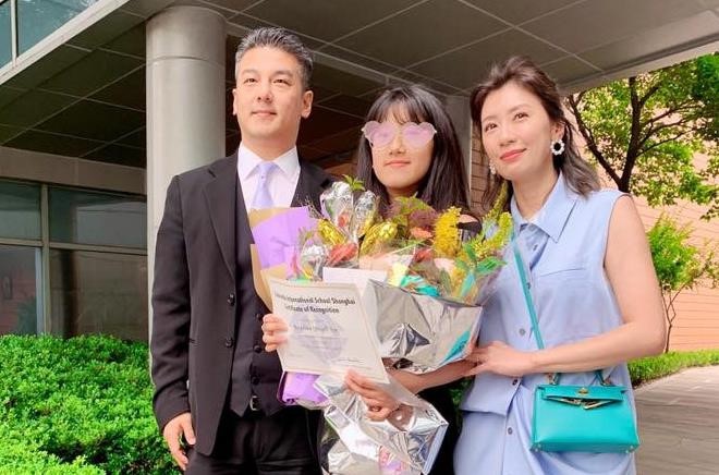 'Triệu Mẫn' Giả Tịnh Văn làm lành với chồng cũ sau 9 năm - Ảnh 1. 'Triệu Mẫn' Giả Tịnh Văn làm lành với chồng cũ sau 9 năm - Ảnh 1.