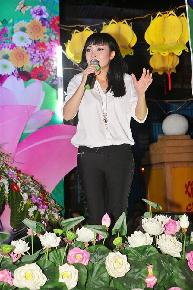 Giữa tranh cãi báng bổ Phật giáo, Phương Thanh được giới phật tử ủng hộ khi sửa lời hit đình đám 'Độ ta không độ nàng' - Ảnh 2. Ca sĩ Phương Thanh.