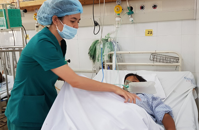 6 bà cháu hồi phục sau hôn mê do ngộ độc khí thải máy phát điện - Ảnh 2.