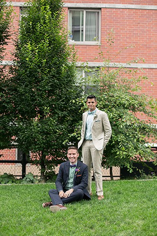 Stylish-and-Hip-Weddings-Immy-and-Whitneys-stylish-new-york-wedding-25 Stylish-and-Hip-Weddings-Immy-and-Whitneys-stylish-new-york-wedding-25