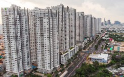 Cao ốc dày đặc, hạ tầng thiếu hụt và kẹt xe triền miên tại quận 7