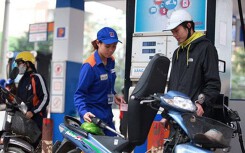 Giá xăng có thể tiếp tục giảm vào đầu tuần