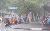 Đêm nay Hà Nội có mưa lớn giải nhiệt sau chuỗi ngày nắng như đổ lửa