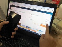 Mua hàng tại Lazada giá hơn 100.000 đồng, phải trả phí 8 triệu đồng
