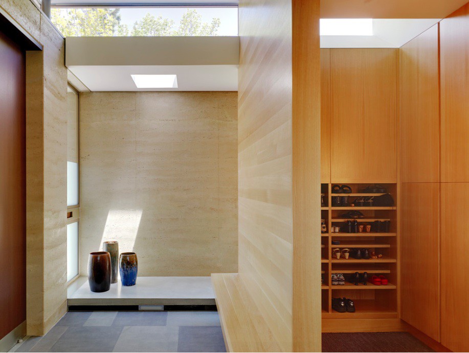 modern-entryway