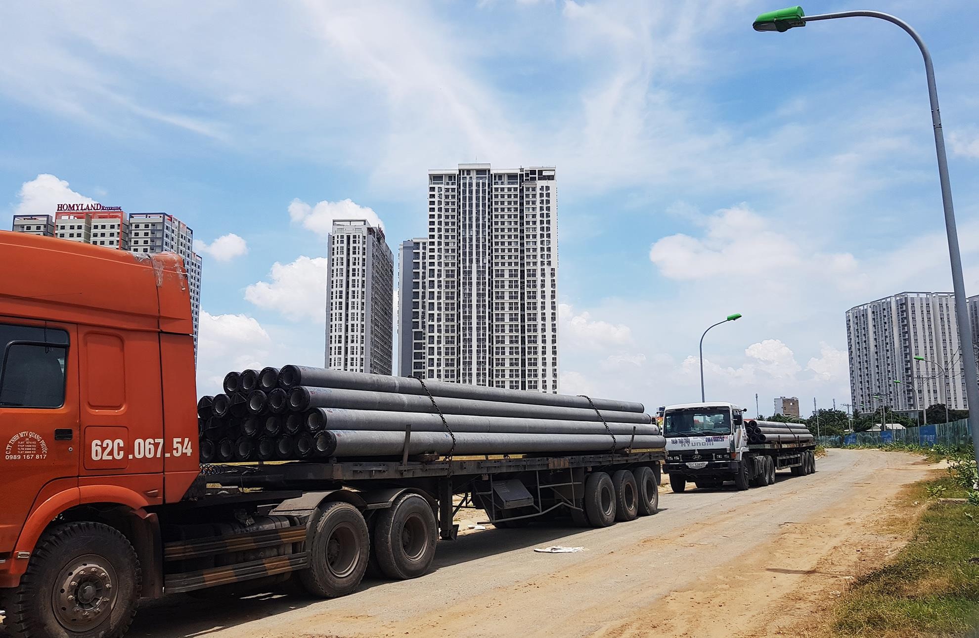 Đại công trường xây chung cư 'ăn theo' 4 km cao tốc ở Sài Gòn - Ảnh 13. Đại công trường xây chung cư 'ăn theo' 4 km cao tốc ở Sài Gòn - Ảnh 13.