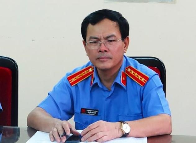 Gia đình bé gái nói Nguyễn Hữu Linh 'quý cháu nên ôm hôn'? - Ảnh 1. Gia đình bé gái nói Nguyễn Hữu Linh 'quý cháu nên ôm hôn'? - Ảnh 1.