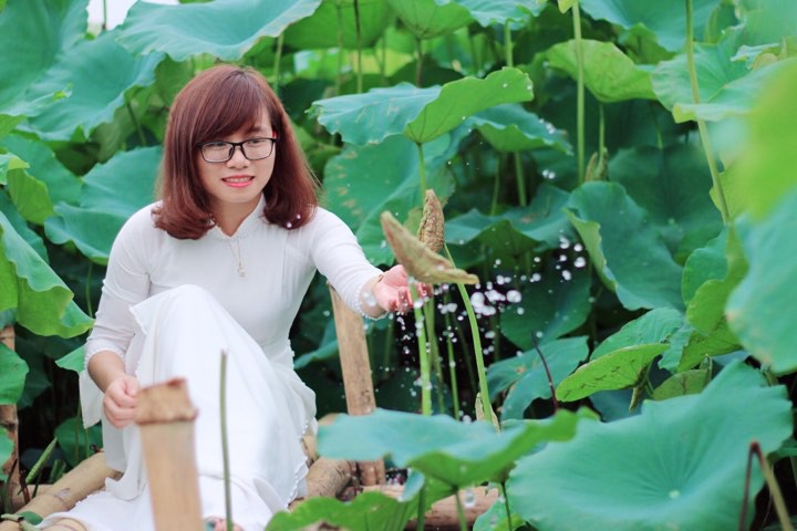 Tháng 6 mùa sen nở, khám phá những đầm sen sống ảo đẹp hết ý - Ảnh 3. Tháng 6 mùa sen nở, khám phá những đầm sen sống ảo đẹp hết ý - Ảnh 3.