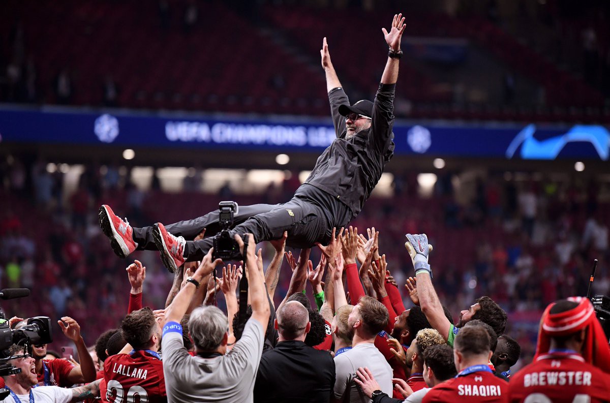 Nhẹ nhàng vượt qua Tottenham, Liverpool lên đỉnh châu Âu sau 14 năm chờ đợi - Ảnh 5. Nhẹ nhàng vượt qua Tottenham, Liverpool lên đỉnh châu Âu sau 14 năm chờ đợi - Ảnh 5.