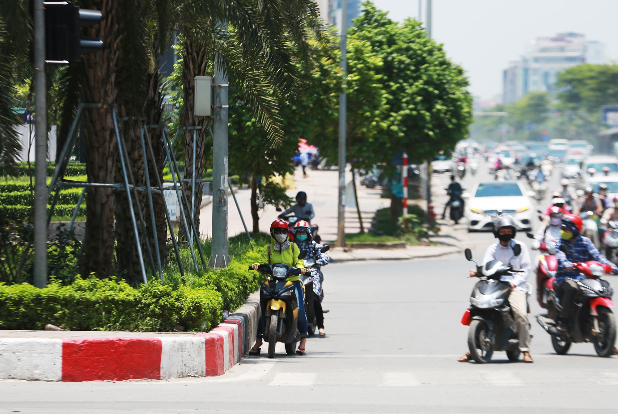 Dự báo thời tiết ngày mai 3/6: Nắng nóng bắt đầu trở lại ở Bắc Bộ - Ảnh 1. Dự báo thời tiết ngày mai 3/6: Nắng nóng bắt đầu trở lại ở Bắc Bộ - Ảnh 1.
