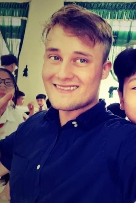 Chàng trai Nam Phi dạy tiếng Anh mất tích bí ẩn ở Việt Nam 2 tuần nay - Ảnh 1. Chàng trai Nam Phi dạy tiếng Anh mất tích bí ẩn ở Việt Nam 2 tuần nay - Ảnh 1.