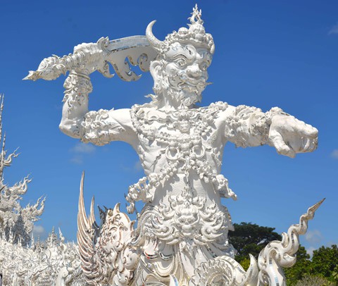 Chùa Trắng - ranh giới thiên đường địa ngục hút du khách ở Thái Lan - Ảnh 10.