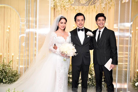 Trấn Thành cùng dàn sao dự tiệc cưới của Dương Khắc Linh và Sara Lưu - Ảnh 16. Trấn Thành cùng dàn sao dự tiệc cưới của Dương Khắc Linh và Sara Lưu - Ảnh 16.