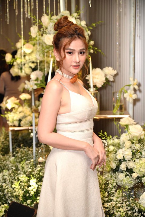 Trấn Thành cùng dàn sao dự tiệc cưới của Dương Khắc Linh và Sara Lưu - Ảnh 17. Trấn Thành cùng dàn sao dự tiệc cưới của Dương Khắc Linh và Sara Lưu - Ảnh 17.