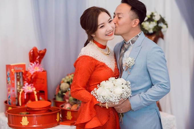 Showbiz Việt nửa đầu năm 2019: Người điều trị bệnh thành công, Hoa hậu quốc dân hứa hẹn tái xuất - Ảnh 16. Showbiz Việt nửa đầu năm 2019: Người điều trị bệnh thành công, Hoa hậu quốc dân hứa hẹn tái xuất - Ảnh 16.