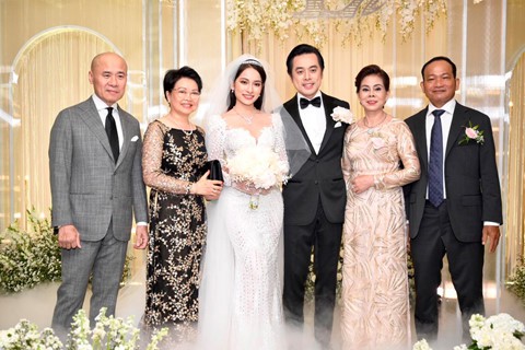 Dương Khắc Linh sáng tác ca khúc dành riêng cho vợ vào ngày cưới - Ảnh 7. Dương Khắc Linh sáng tác ca khúc dành riêng cho vợ vào ngày cưới - Ảnh 7.