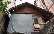 Cảnh xập xệ khó tin của biệt thự cổ giữa đất vàng mà Hà Nội muốn đòi từ Điện Biên