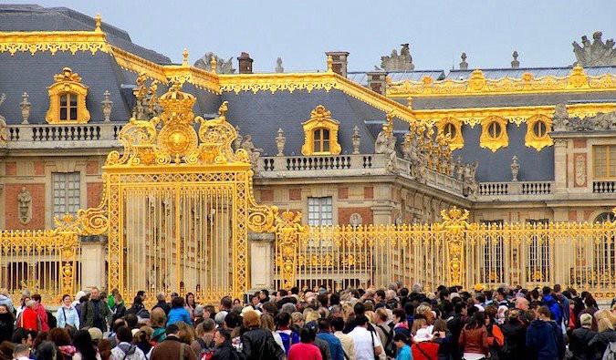 Những địa điểm du lịch bạn không thể bỏ qua khi đến Paris - Ảnh 6.
