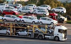 Mỗi ngày Việt Nam nhập hơn 460 chiếc ô tô