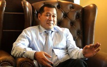 Chủ tịch Ngân hàng Nam Á Nguyễn Quốc Toàn sẽ từ nhiệm để xử lí tranh chấp gia đình sau lùm xùm bị cha ruột tố chiếm đoạt tài sản