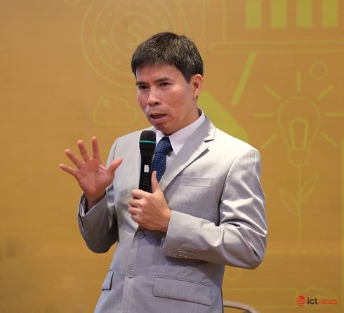 Cựu CEO Thế Giới Di Động: 'Làm sao để từ bỏ chiếc ghế quyền lực?' - Ảnh 2. Cựu CEO Thế Giới Di Động: 'Làm sao để từ bỏ chiếc ghế quyền lực?' - Ảnh 2.